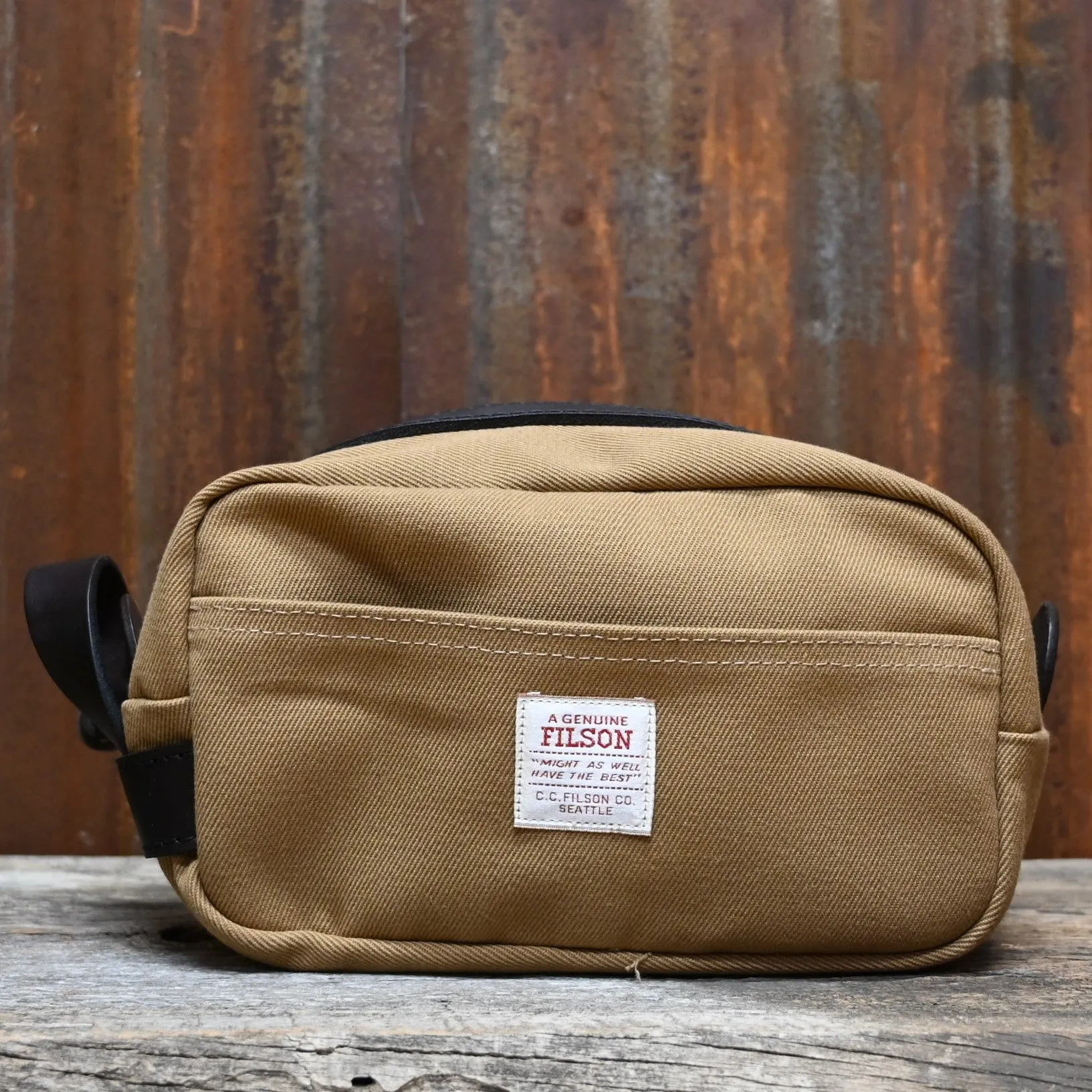 Filson Lightweight Travel Kit W/Leather Loop in Tan