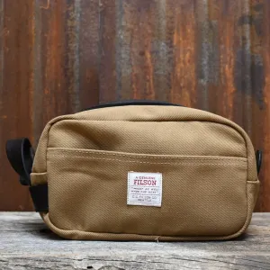 Filson Lightweight Travel Kit W/Leather Loop in Tan