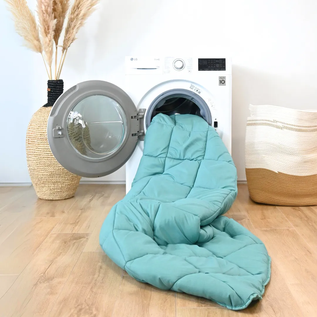 HappyDuvet Deep Jungle - All season Coverless duvet